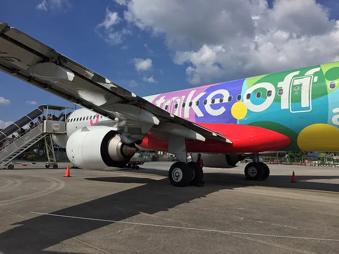 airport airplane