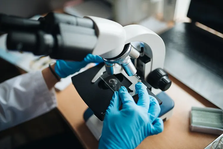 microscope laboratory