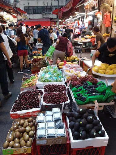 fresh fruit market