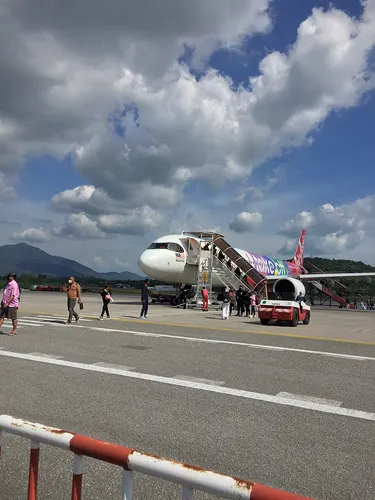 airport airplane