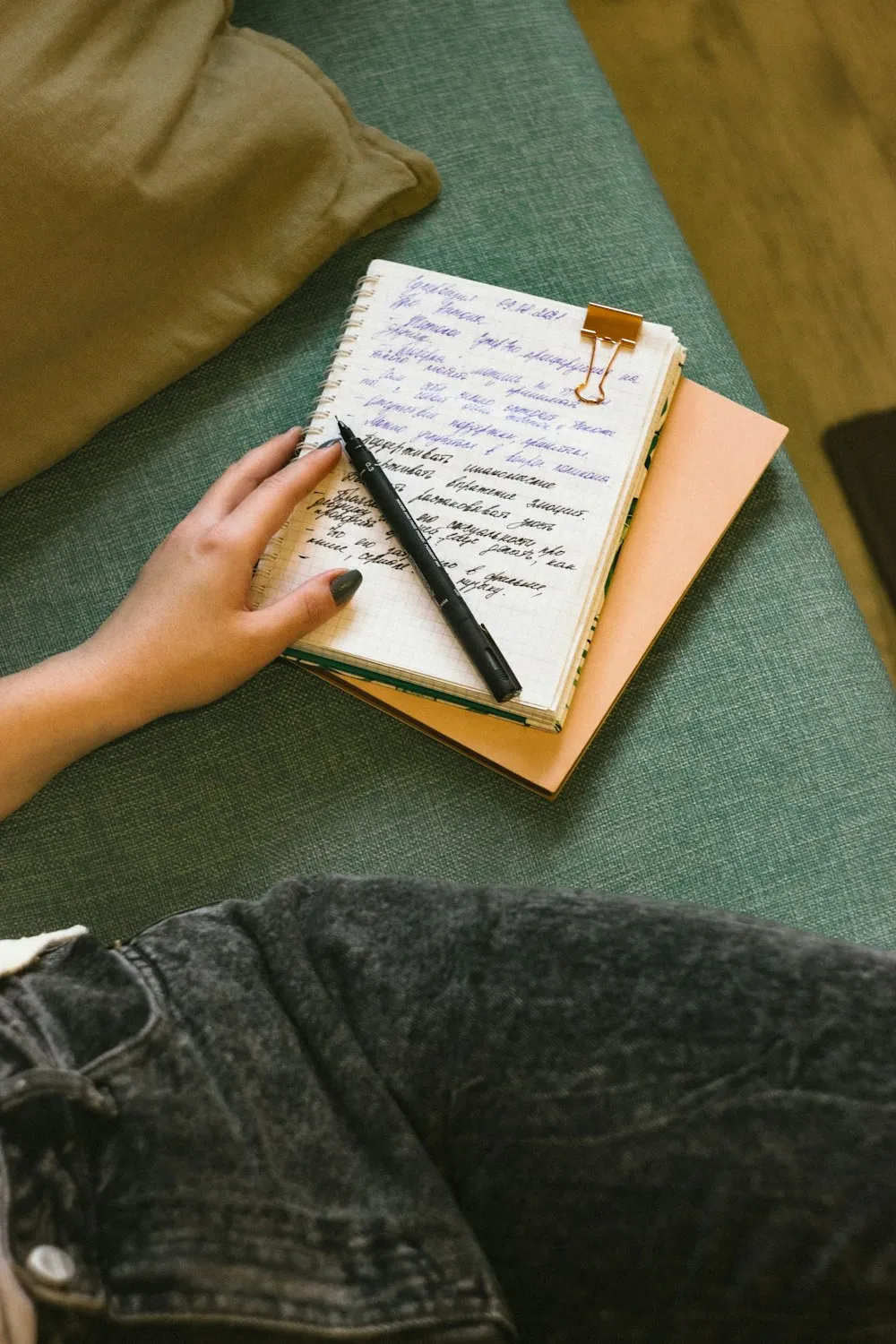 Writing notes with a pen